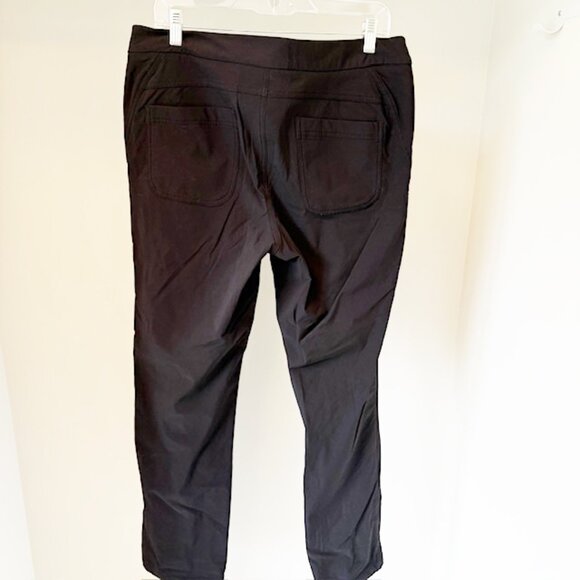 Athleta Technical Hiking Pant, Convertible w/ Toggle into Jogger, Black, size 14 - Picture 2 of 7